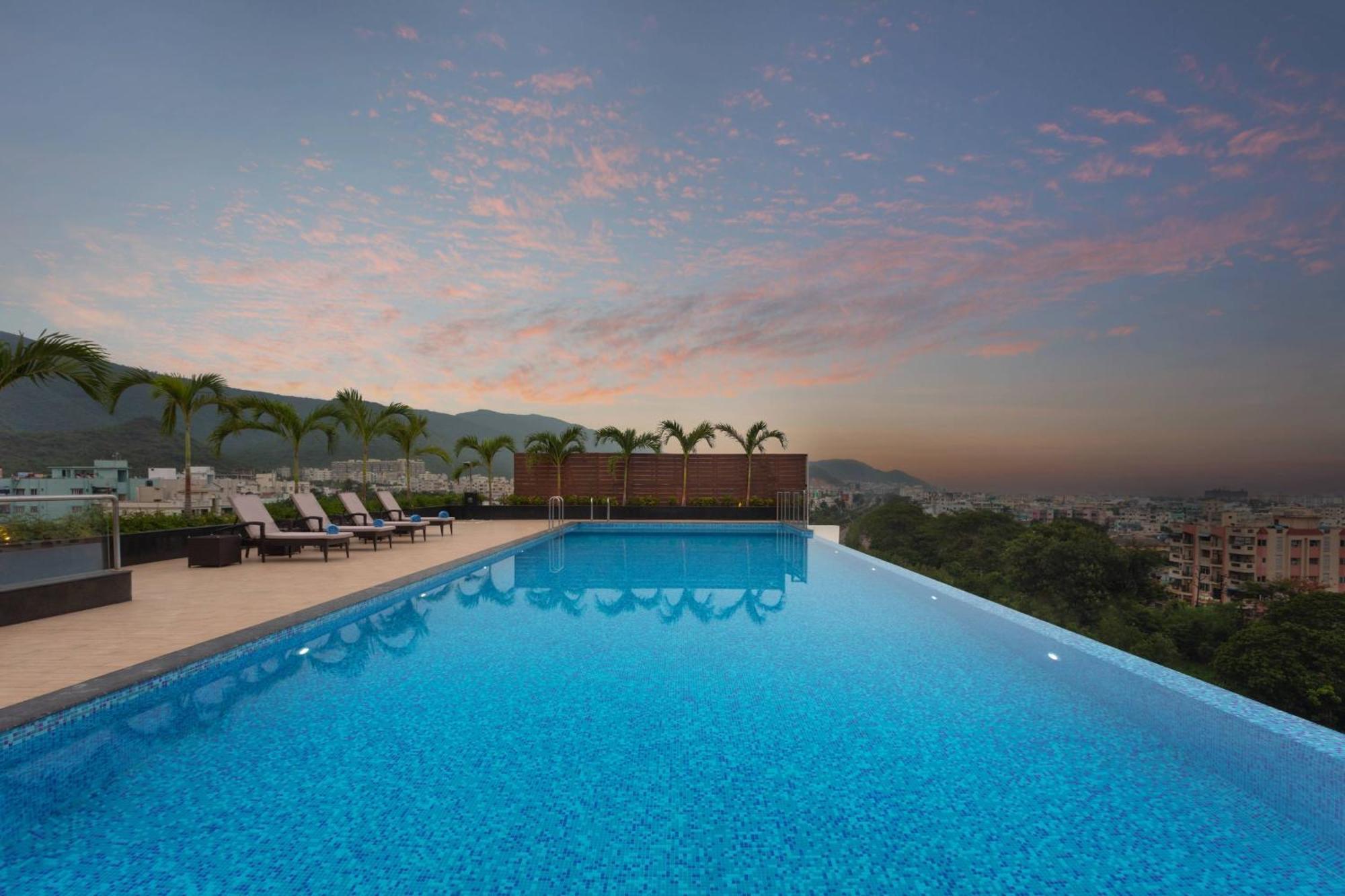 Hotel Fairfield By Marriott Visakhapatnam Exterior foto